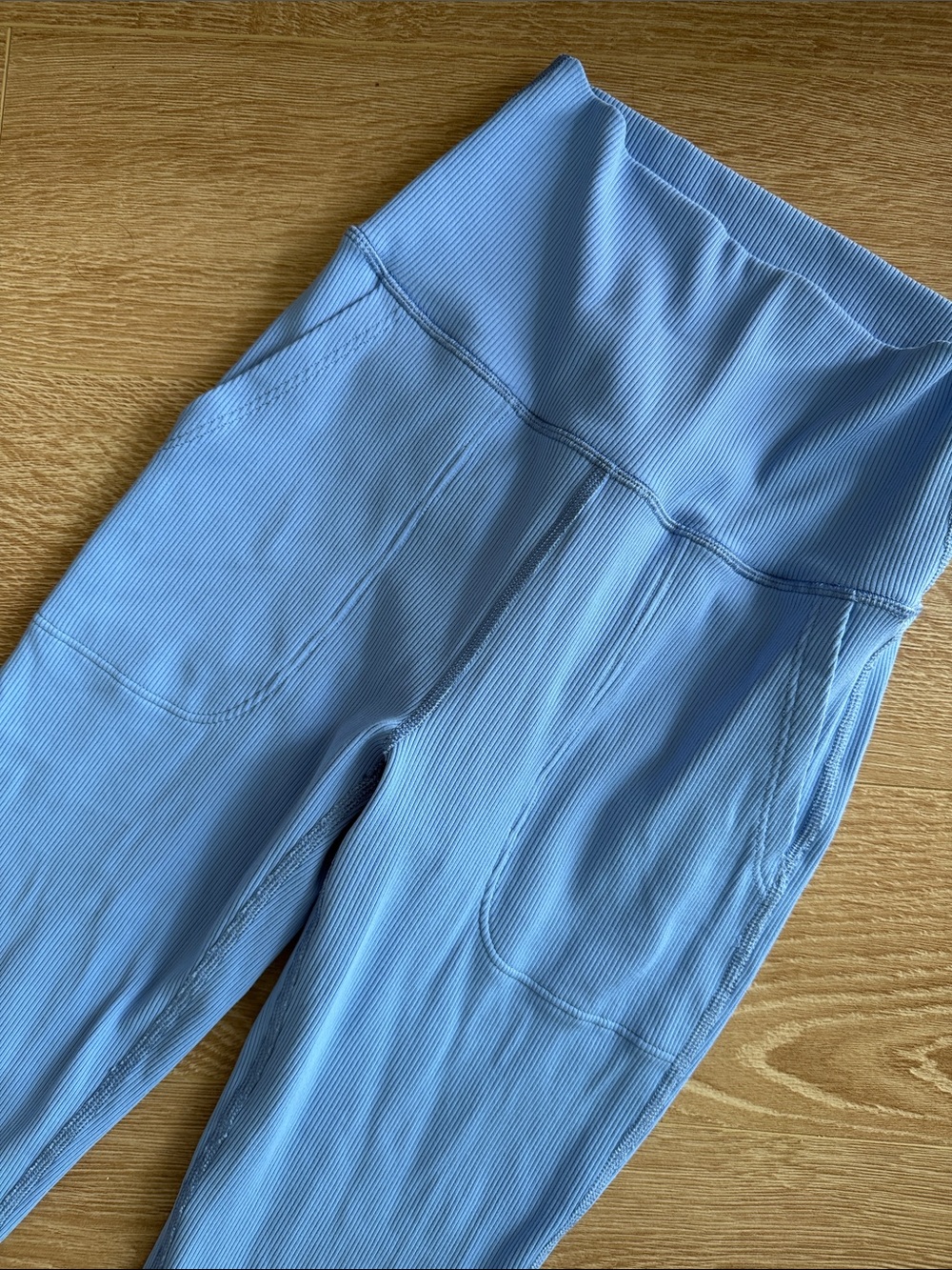 aerie Offline Ribbed High-Waist Flare Leggings in Blueberry milk - Picture 3 of 6